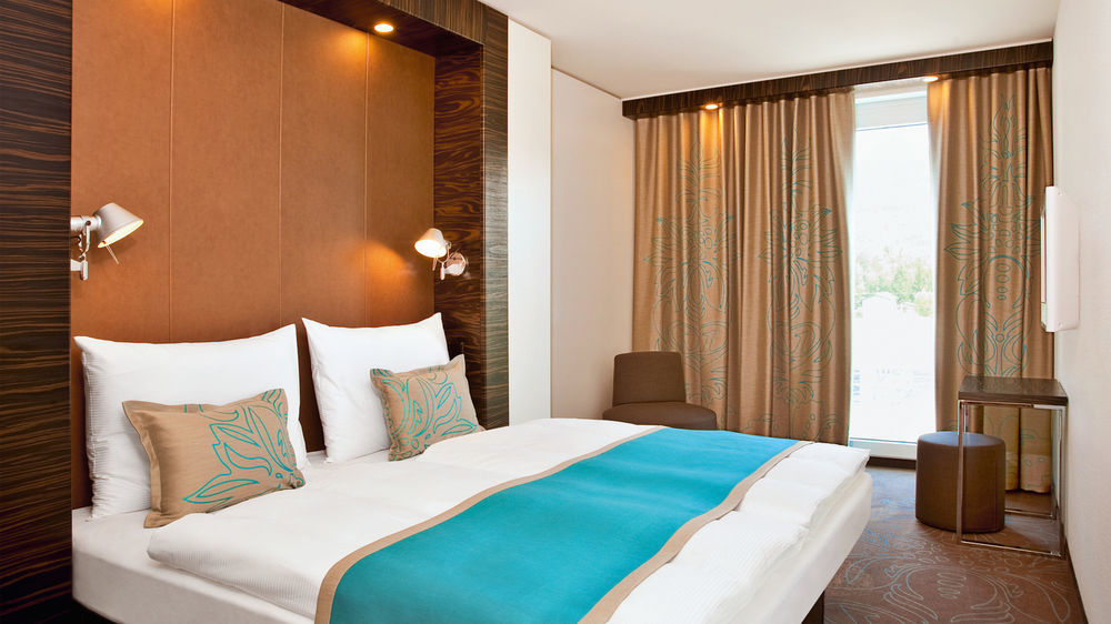 Motel One Manchester-Piccadilly Exterior photo